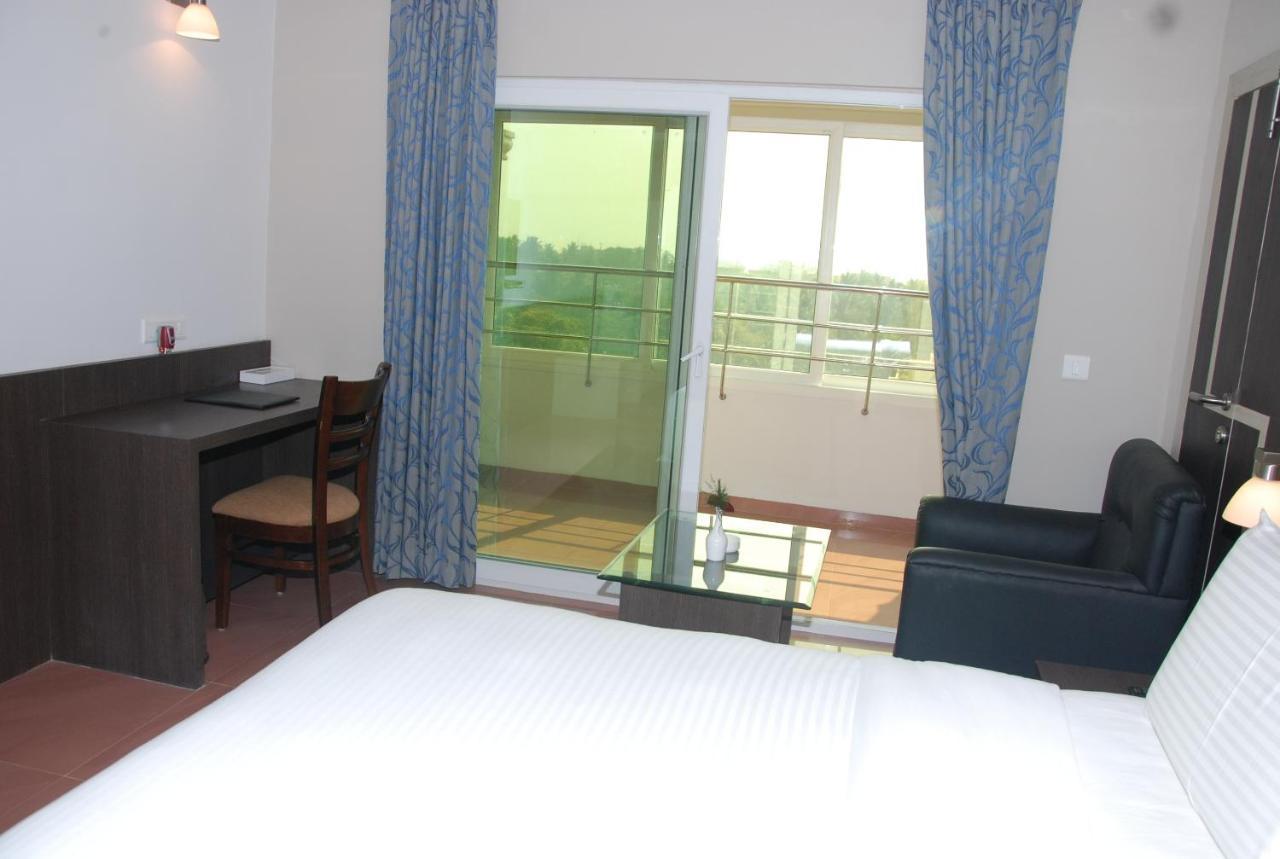 Pride Ananya Resorts Puri Esterno foto