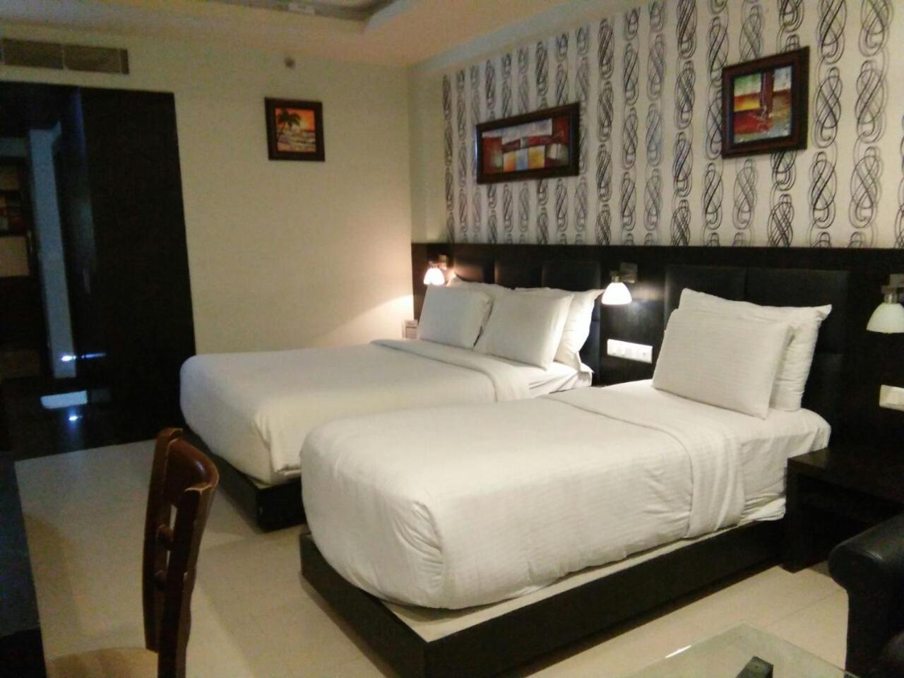 Pride Ananya Resorts Puri Esterno foto